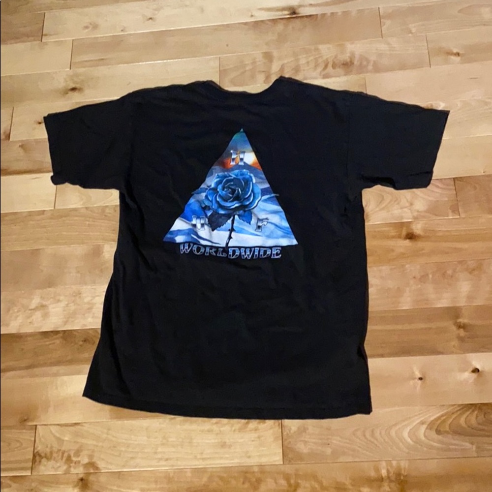 HUF T-shirt